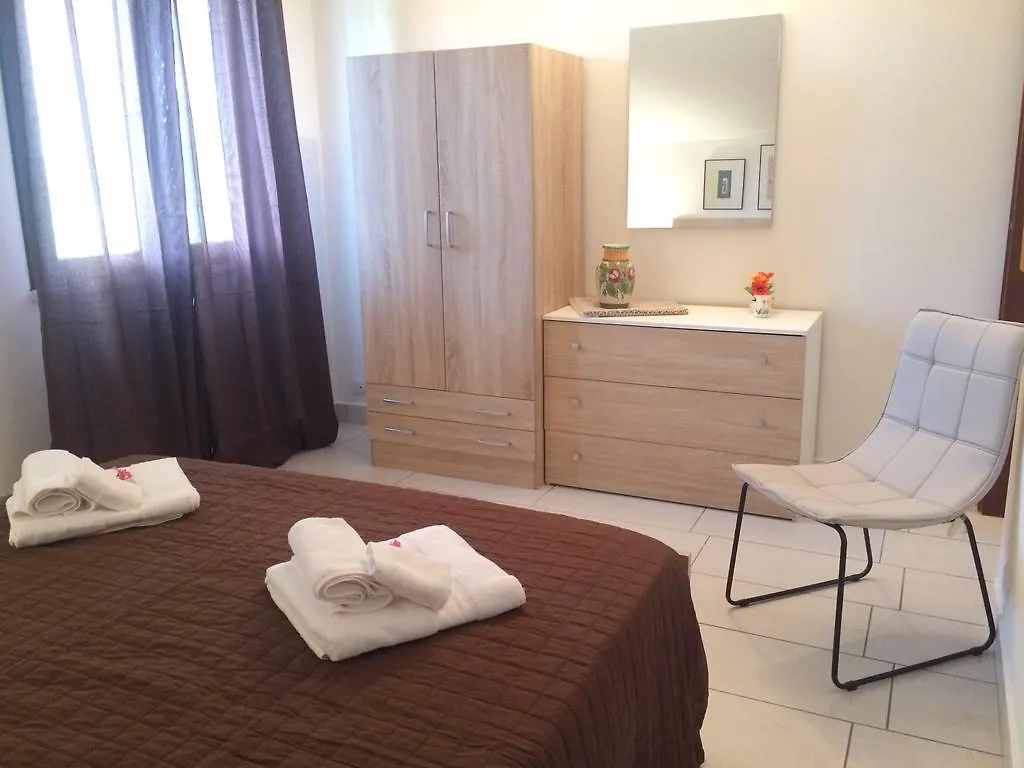 Royal Bay Apartment Cefalu 0*,
